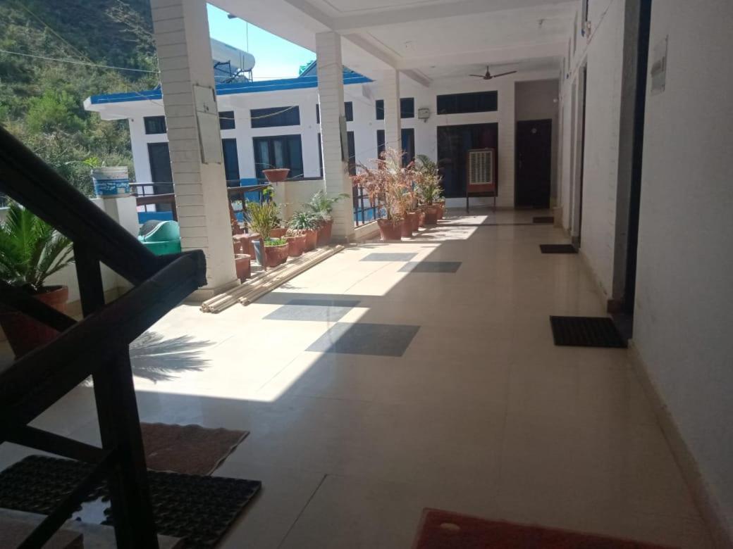 Vamoose Srishty Choice Apartment Rudraprayāg Exterior photo