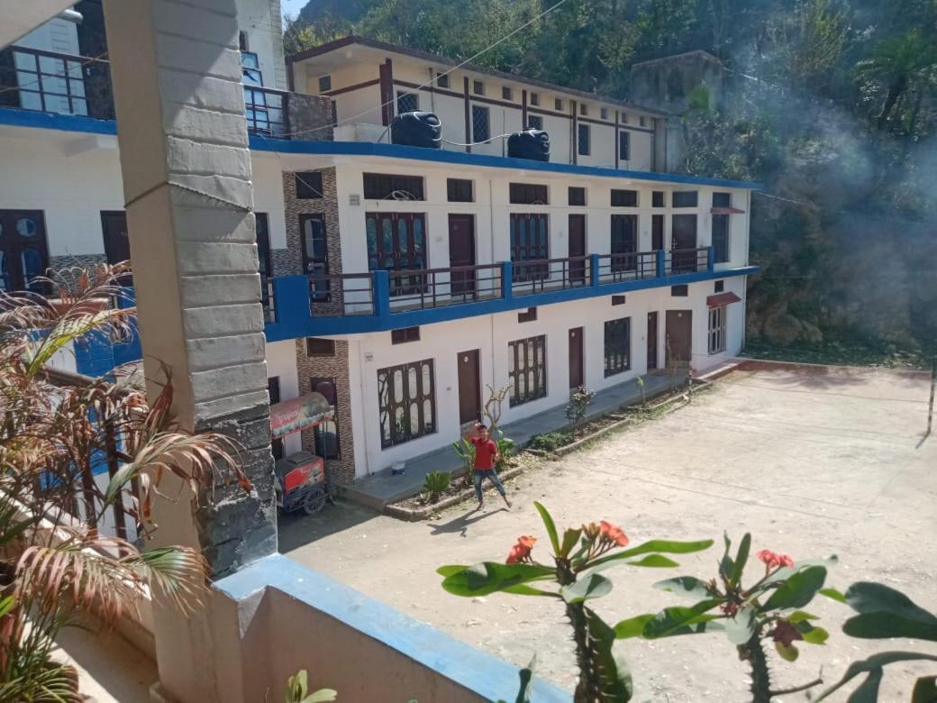 Vamoose Srishty Choice Apartment Rudraprayāg Exterior photo